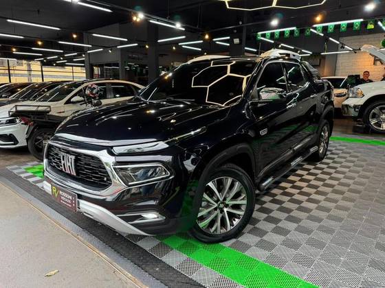 FIAT TORO 2.0 16V TURBO DIESEL RANCH 4WD AT9 FIAT TORO 2.0 16V TURBO DIESEL RANCH 4WD AT9